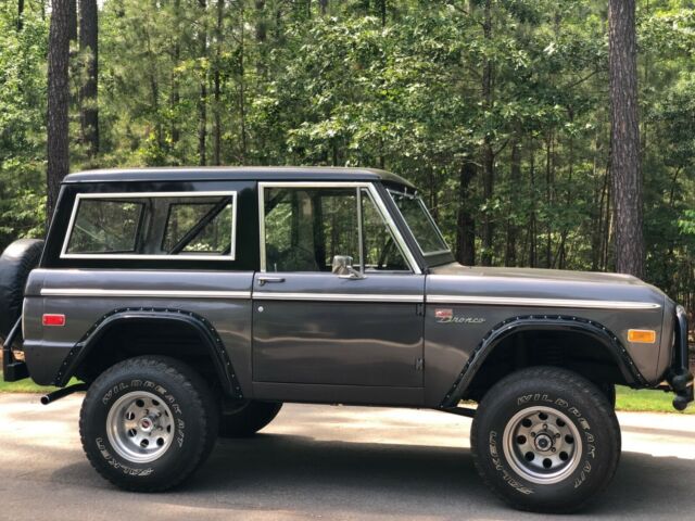 Ford Bronco 1976 image number 0