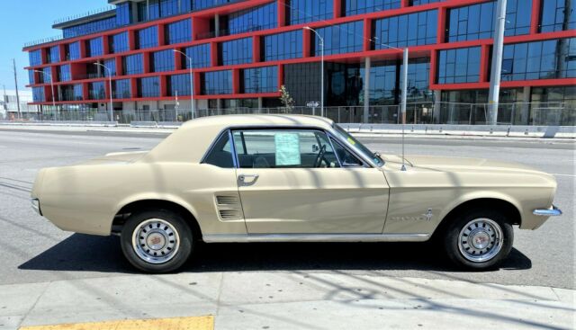 Ford Mustang 1967 image number 0