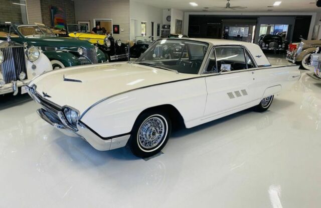 Ford Thunderbird 1963 image number 1