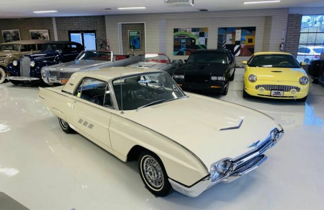 Ford Thunderbird 1963 image number 10