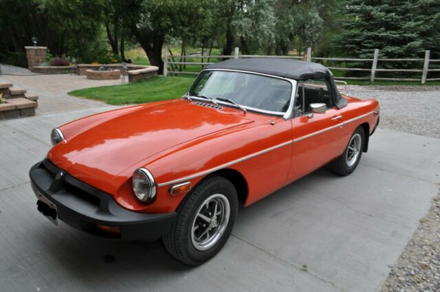 MG MGB 1976 image number 1