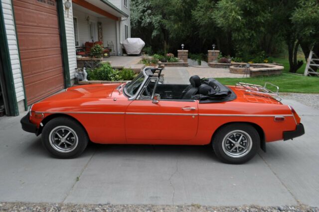 MG MGB 1976 image number 10