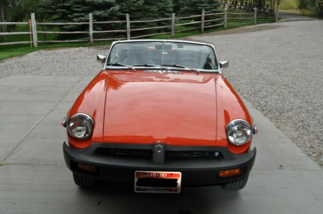 MG MGB 1976 image number 11