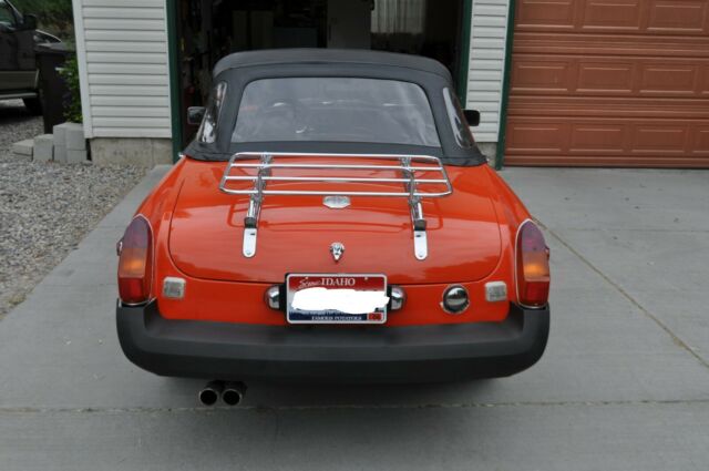 MG MGB 1976 image number 15