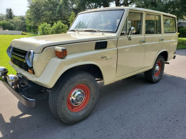 Toyota Land Cruiser 1969 image number 18