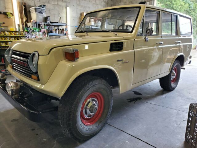 Toyota Land Cruiser 1969 image number 28