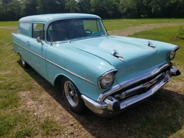 Chevrolet Bel Air/150/210 1957 image number 25