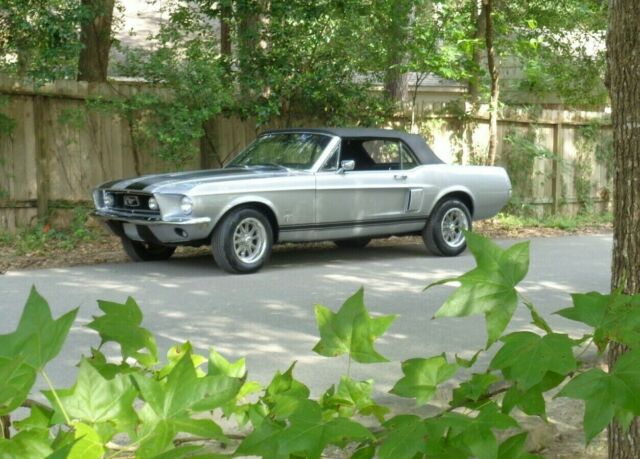 Ford Mustang 1967 image number 30