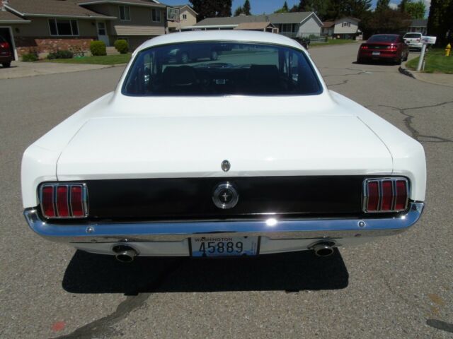 Ford Mustang 1965 image number 27