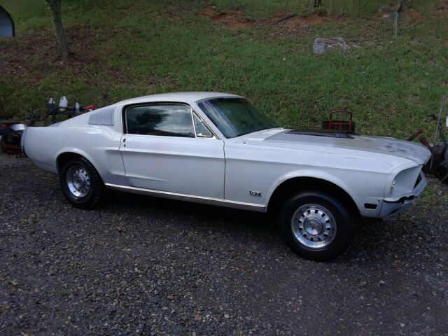 Ford Mustang 1968 image number 24