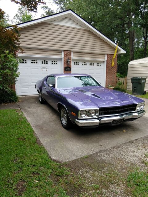 Plymouth Road Runner 1973 image number 0