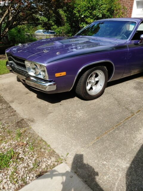 Plymouth Road Runner 1973 image number 14