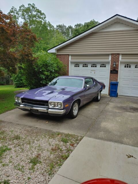 Plymouth Road Runner 1973 image number 27