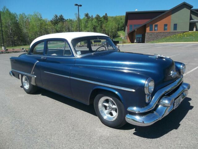 Oldsmobile Rocket Eighty-Eight 1953 image number 15