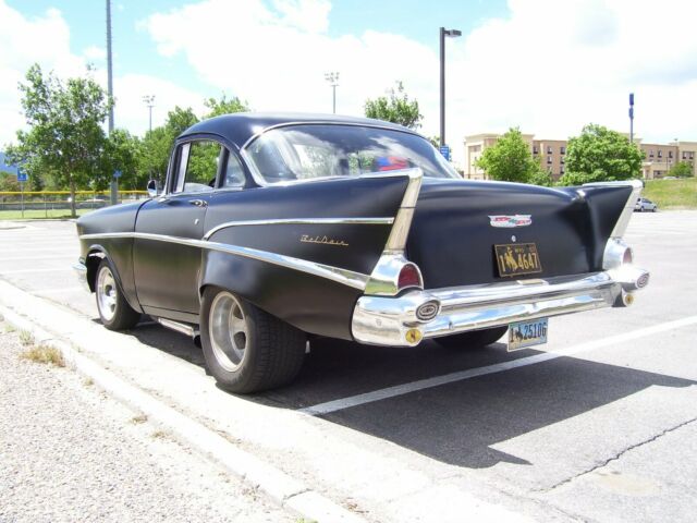 Chevrolet Bel Air/150/210 1957 image number 17