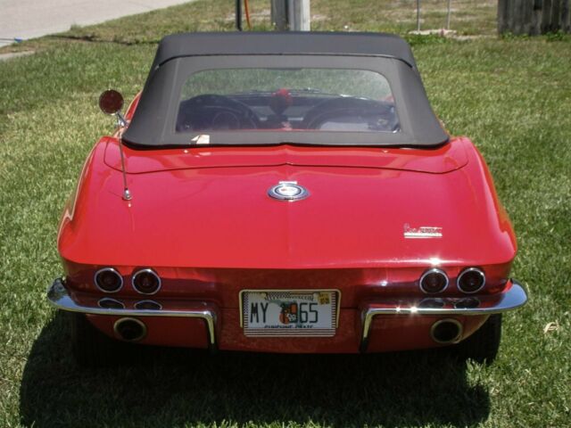 Chevrolet Corvette 1965 image number 29