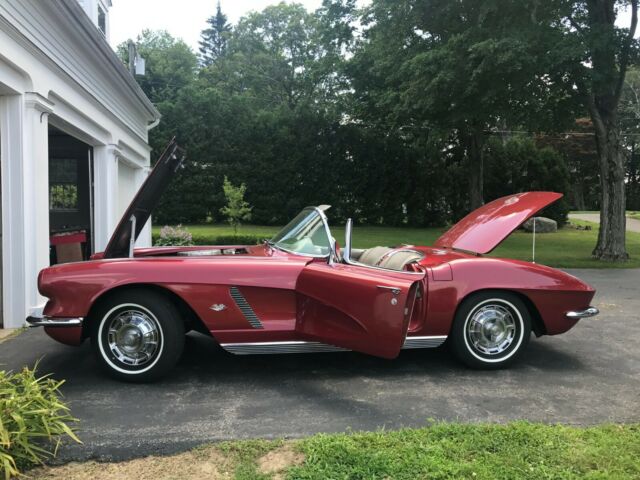 Chevrolet Corvette 1962 image number 20