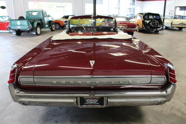 Pontiac Bonneville 1963 image number 8