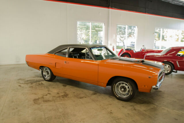 Plymouth Road Runner 1970 image number 7