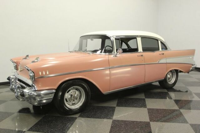 Chevrolet Bel Air/150/210 1957 image number 30