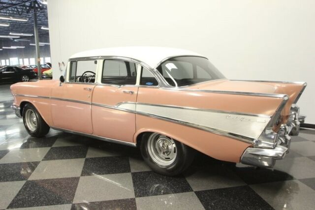 Chevrolet Bel Air/150/210 1957 image number 32