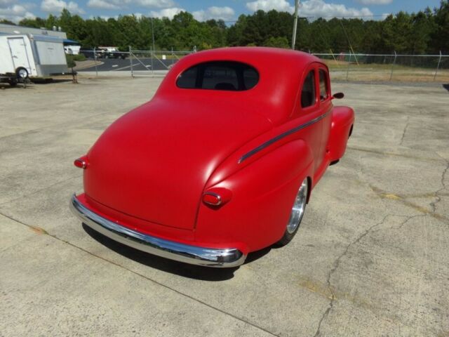 Ford Deluxe 1948 image number 3