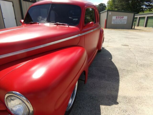 Ford Deluxe 1948 image number 34