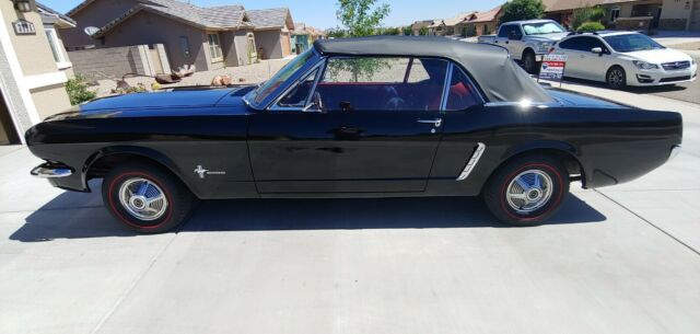 Ford Mustang 1965 image number 0