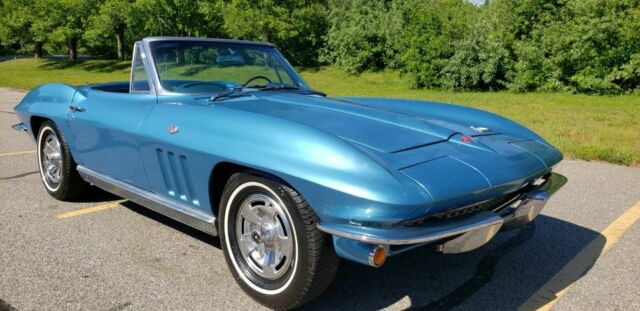 Chevrolet Corvette 1966 image number 20