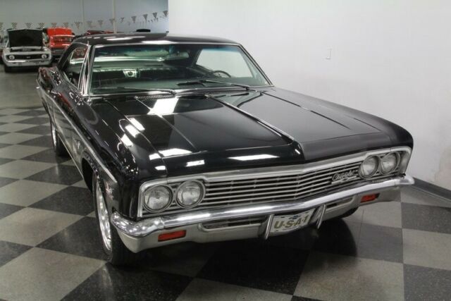 Chevrolet Impala 1966 image number 42