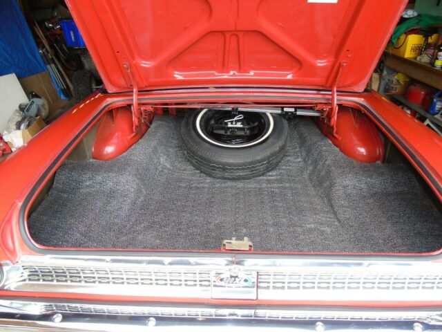 Ford Galaxie 1963 image number 32