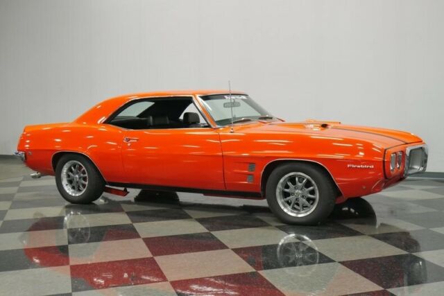 Pontiac Firebird 1969 image number 16