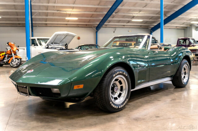 Chevrolet Corvette 1974 image number 1