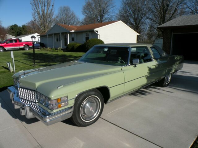 Cadillac DeVille 1974 image number 1