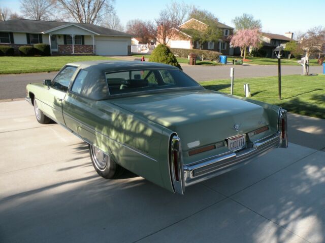 Cadillac DeVille 1974 image number 14