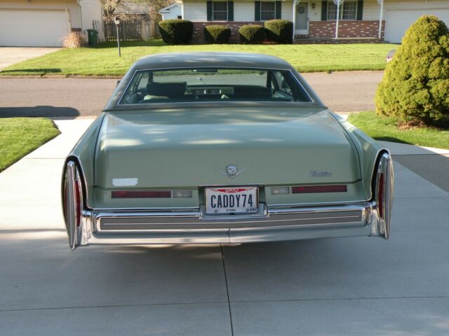 Cadillac DeVille 1974 image number 15