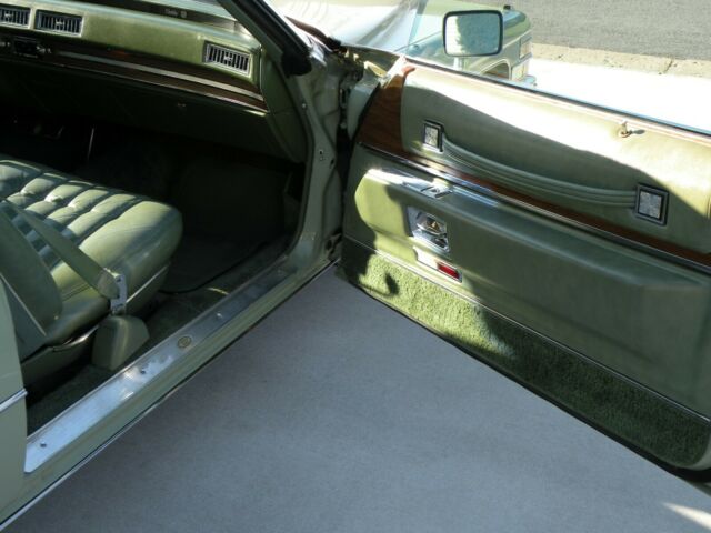 Cadillac DeVille 1974 image number 7