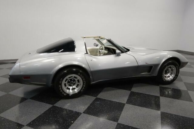 Chevrolet Corvette 1978 image number 14