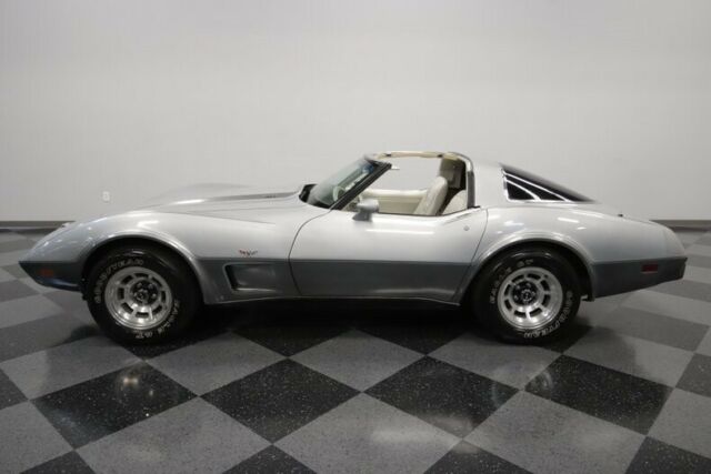 Chevrolet Corvette 1978 image number 31