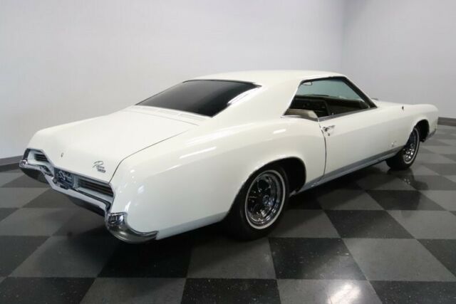 Buick Riviera 1967 image number 38