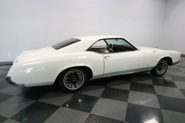 Buick Riviera 1967 image number 39