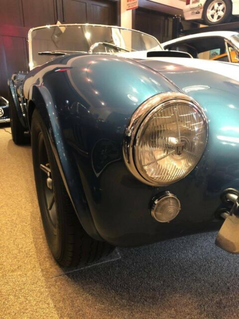 Ford COBRA 1963 image number 25