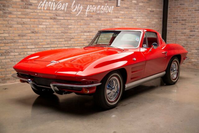 Chevrolet Corvette 1964 image number 28