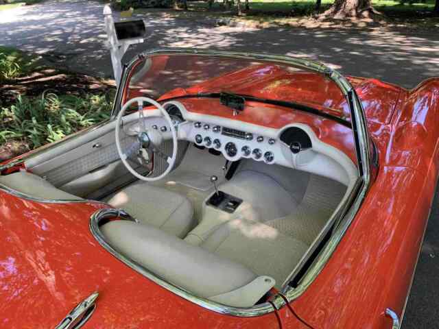 Chevrolet Corvette 1957 image number 2