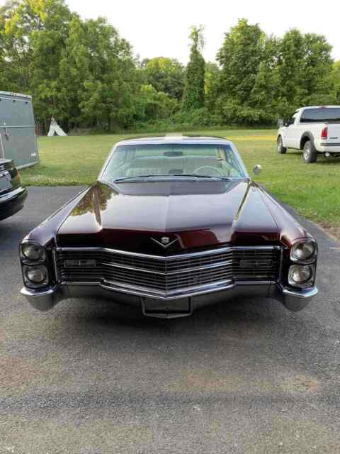 Cadillac coupe deville 1966 image number 2