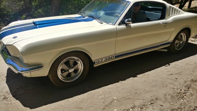 Ford Mustang 1965 image number 1