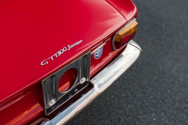 Alfa Romeo GT Junior 1967 image number 9