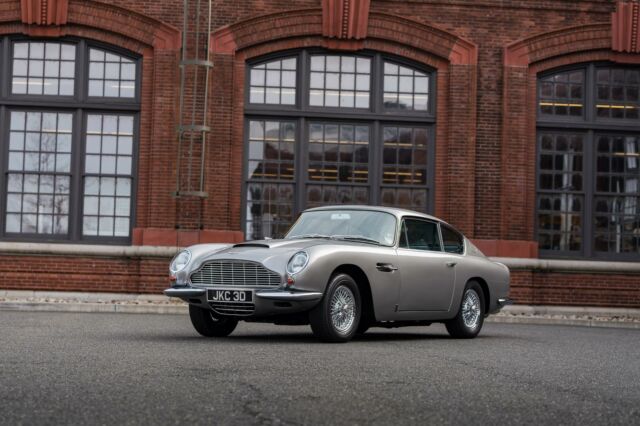 Aston Martin DB6 Vantage 1966 image number 0