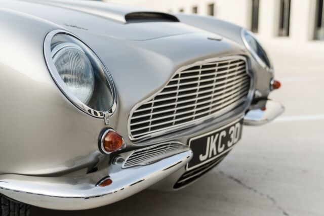 Aston Martin DB6 Vantage 1966 image number 14