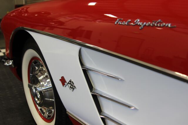 Chevrolet Corvette Fuel Injected 1960 image number 14